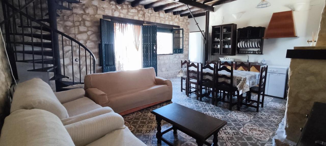 Casas Rurales Las Vinas Osuna Luaran gambar