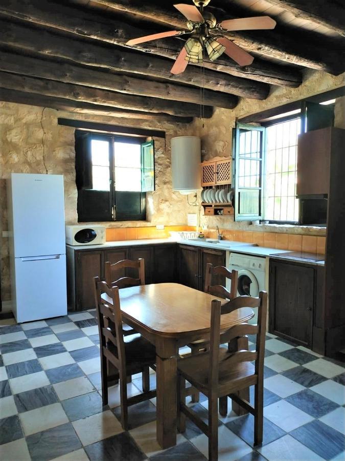 Casas Rurales Las Vinas Osuna Luaran gambar